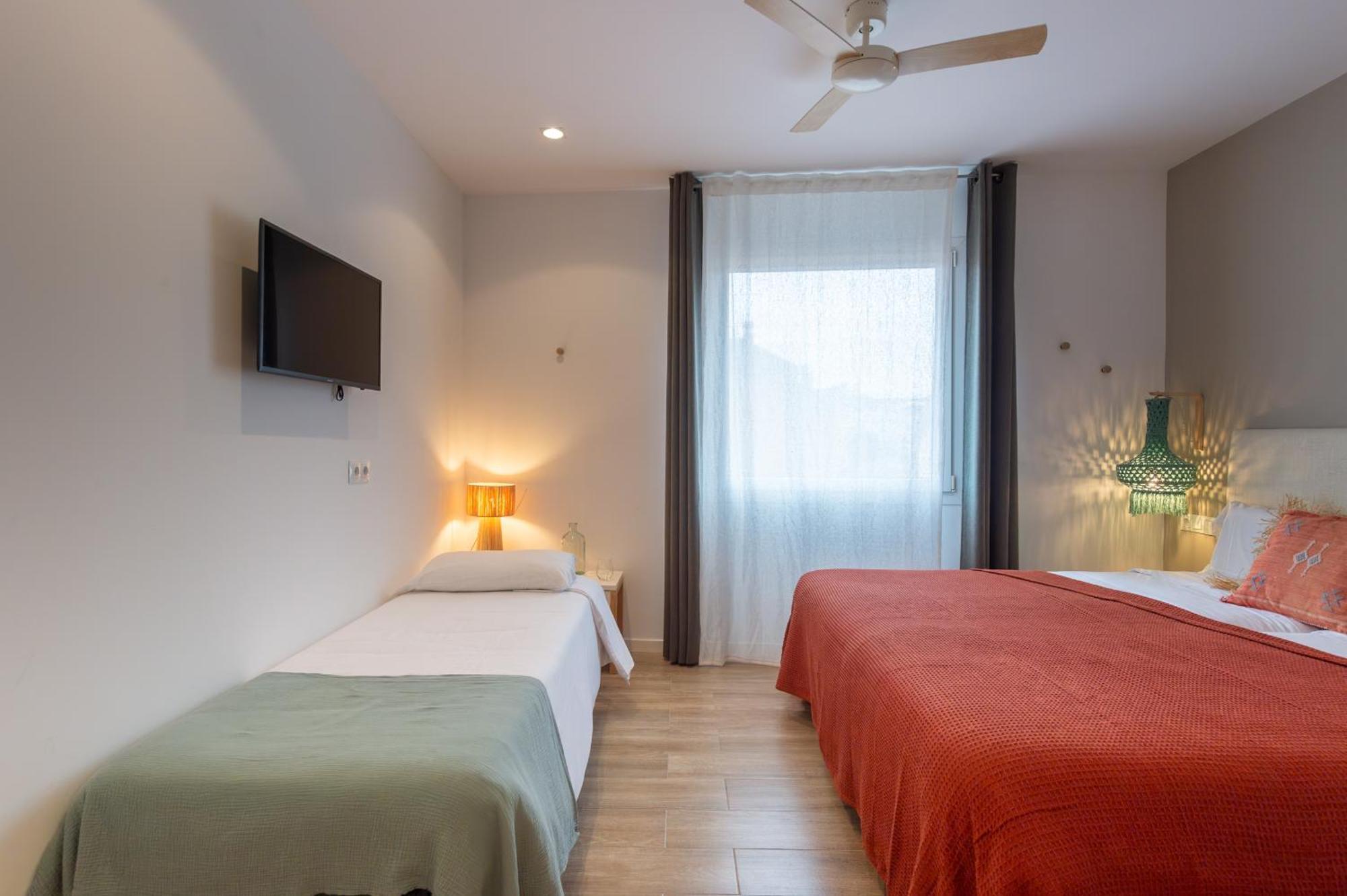 סאן פליו דה גיסולס Hostal Boutique Es Portalet חדר תמונה